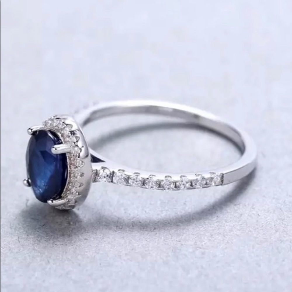 1.66Ct NATURAL SAPPHIRE RING - Picture 2 of 5